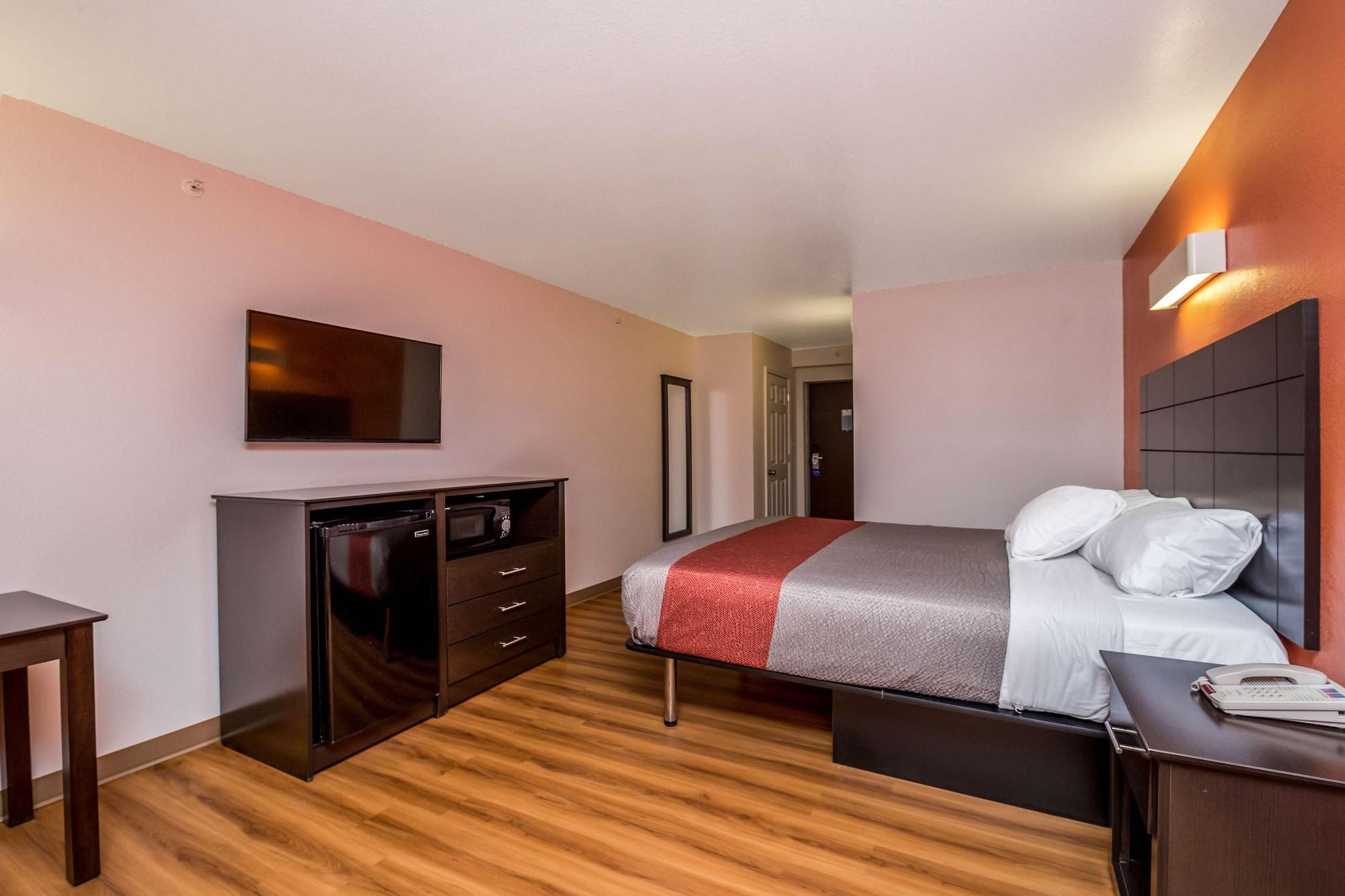 Motel 6 皮奥里亚 外观 照片