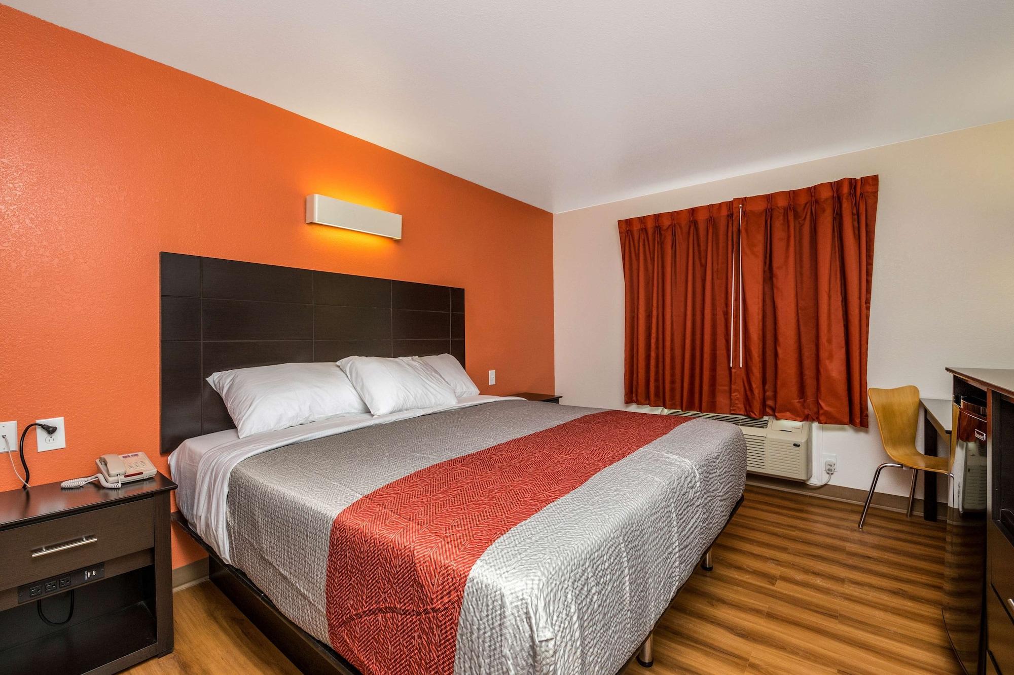 Motel 6 皮奥里亚 外观 照片