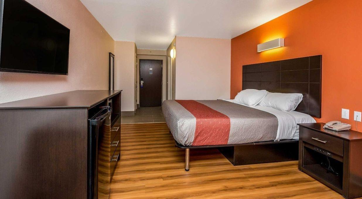 Motel 6 皮奥里亚 外观 照片