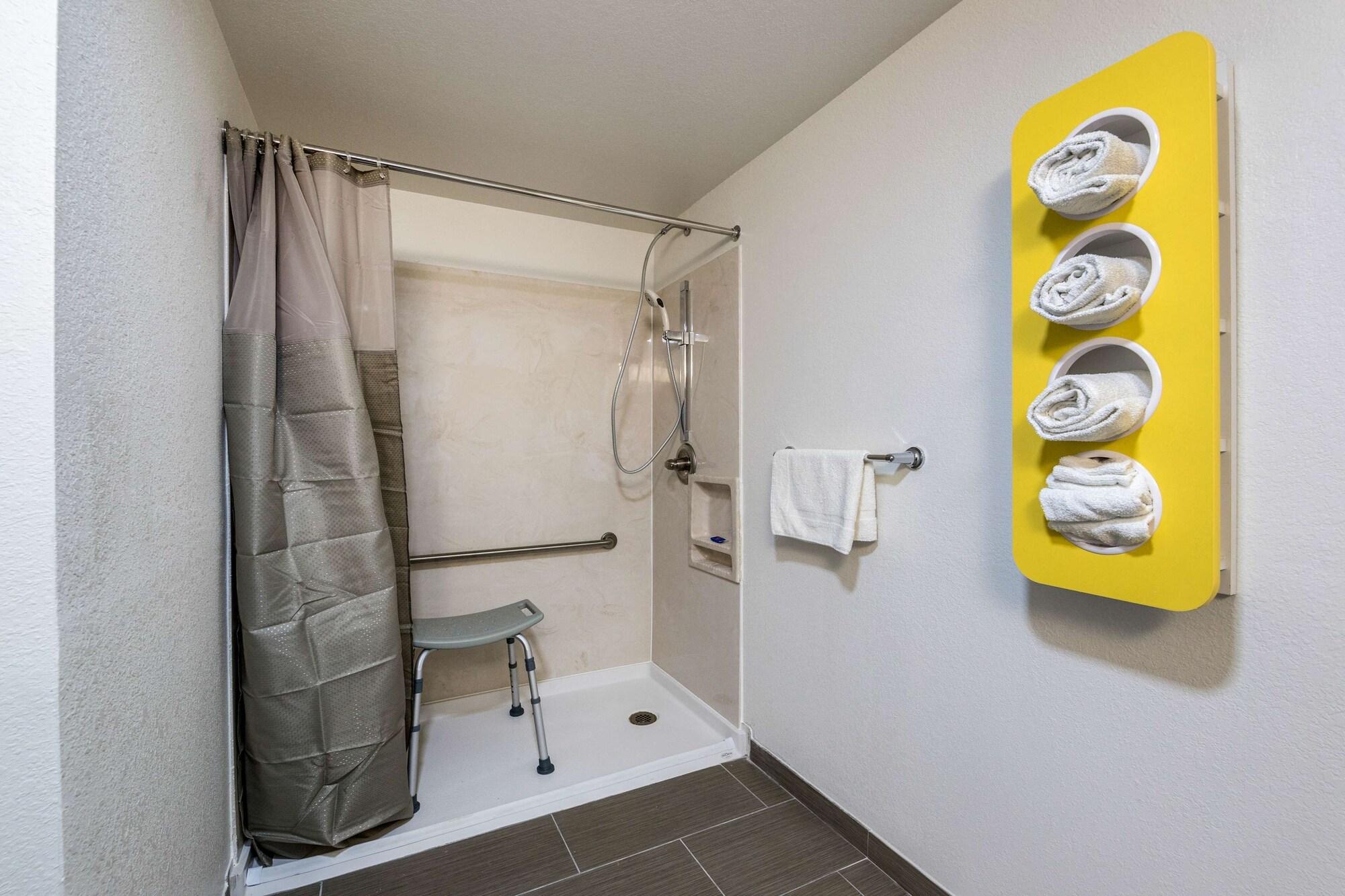 Motel 6 皮奥里亚 外观 照片